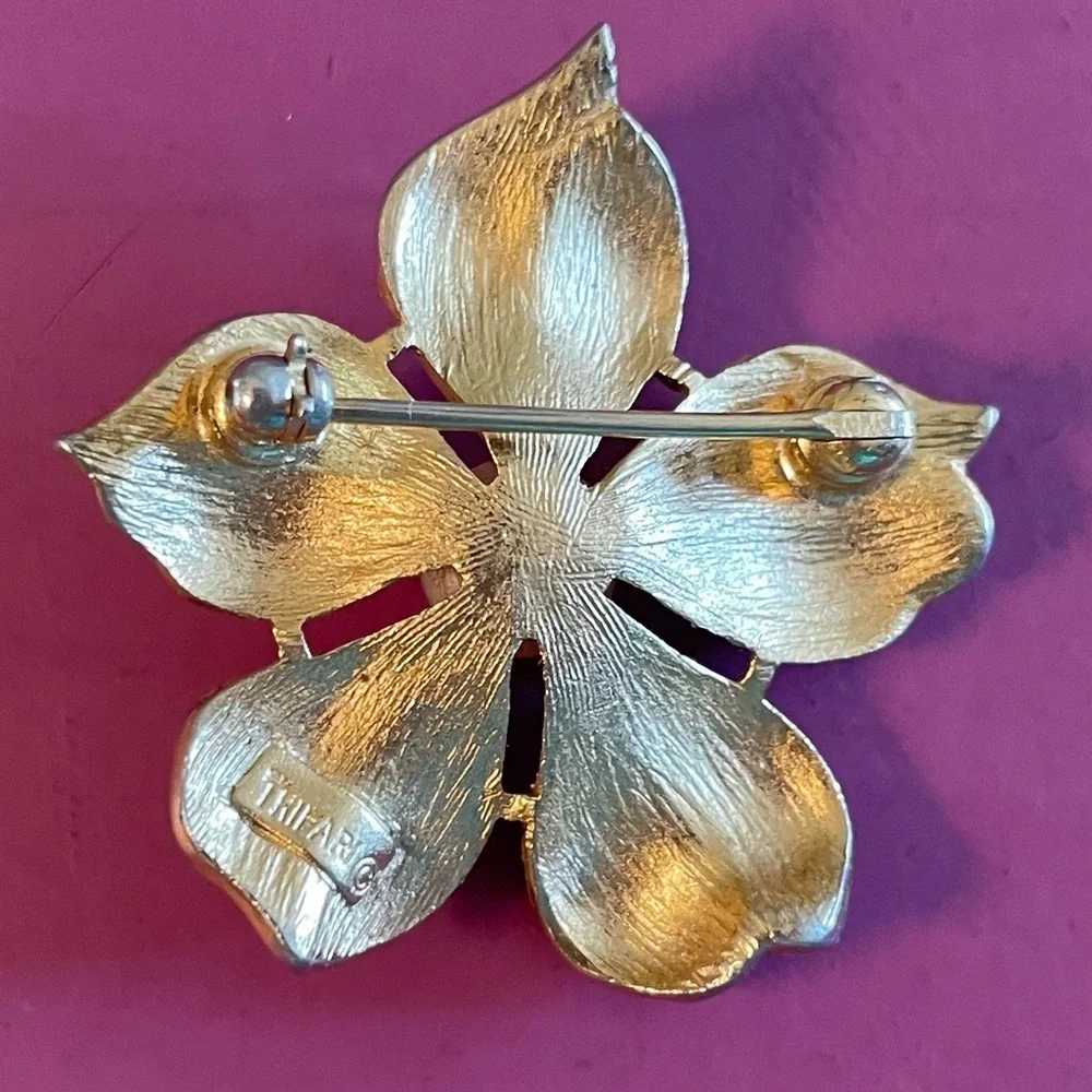 Crown Trifari crown trifari